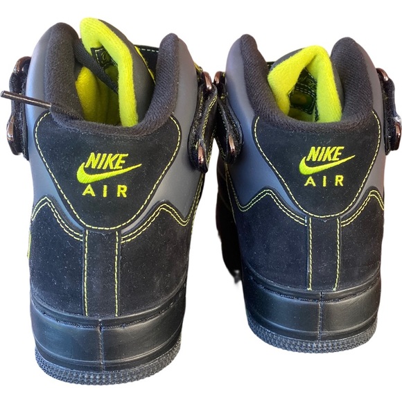 2009 Air a Jordan and Air Force 1 Collab - Picture 2 of 4